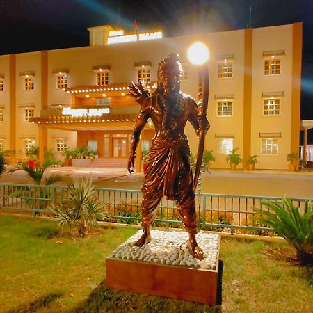 Avadh Sunshine Palace Hotel And Resort Ayodhya Zewnętrze zdjęcie