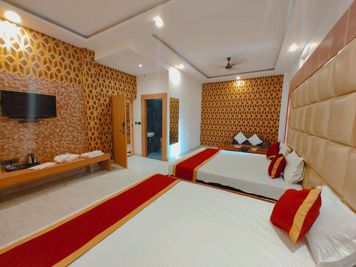 Avadh Sunshine Palace Hotel And Resort Ayodhya Zewnętrze zdjęcie