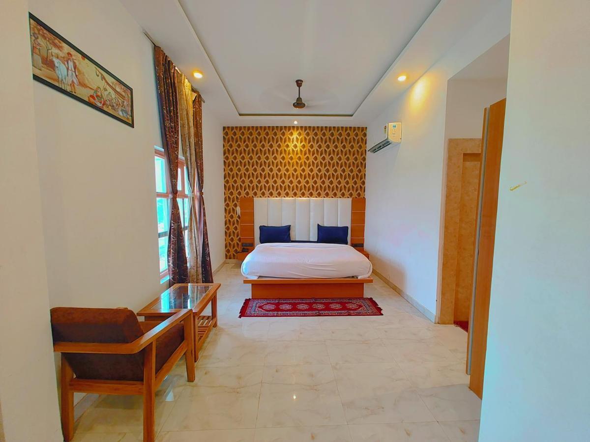 Avadh Sunshine Palace Hotel And Resort Ayodhya Zewnętrze zdjęcie