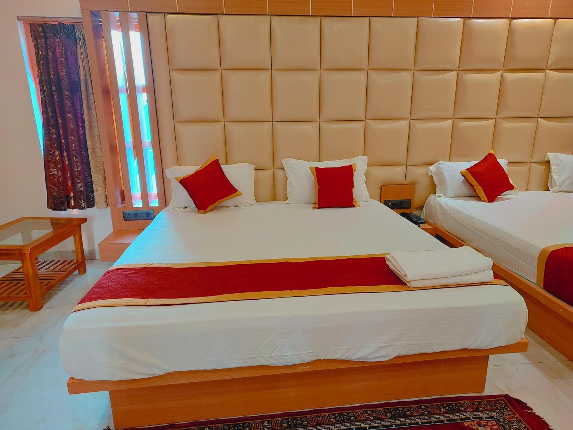 Avadh Sunshine Palace Hotel And Resort Ayodhya Zewnętrze zdjęcie