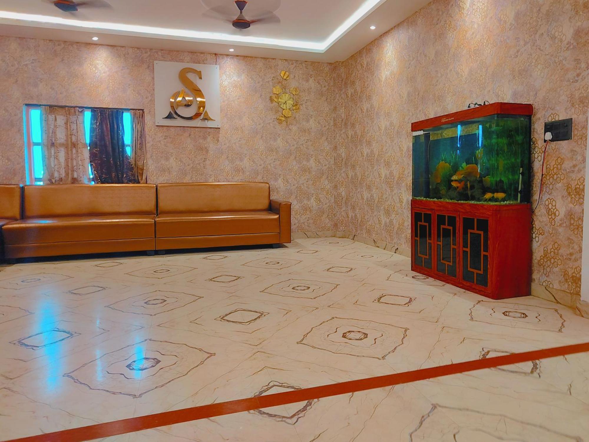 Avadh Sunshine Palace Hotel And Resort Ayodhya Zewnętrze zdjęcie