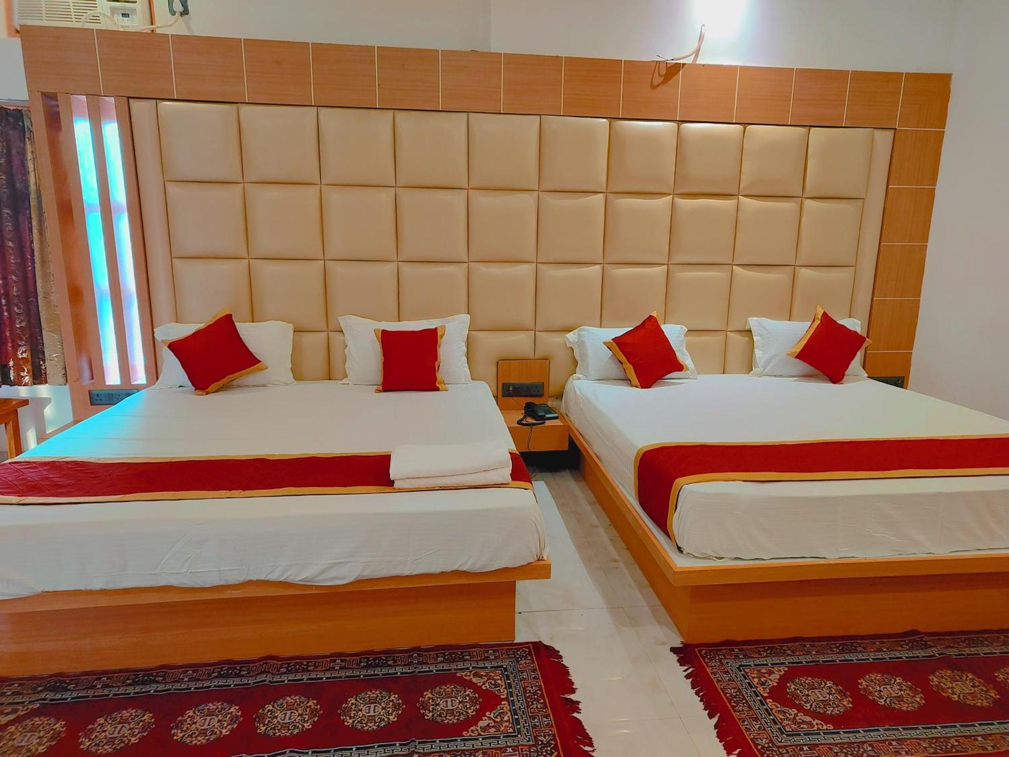 Avadh Sunshine Palace Hotel And Resort Ayodhya Zewnętrze zdjęcie