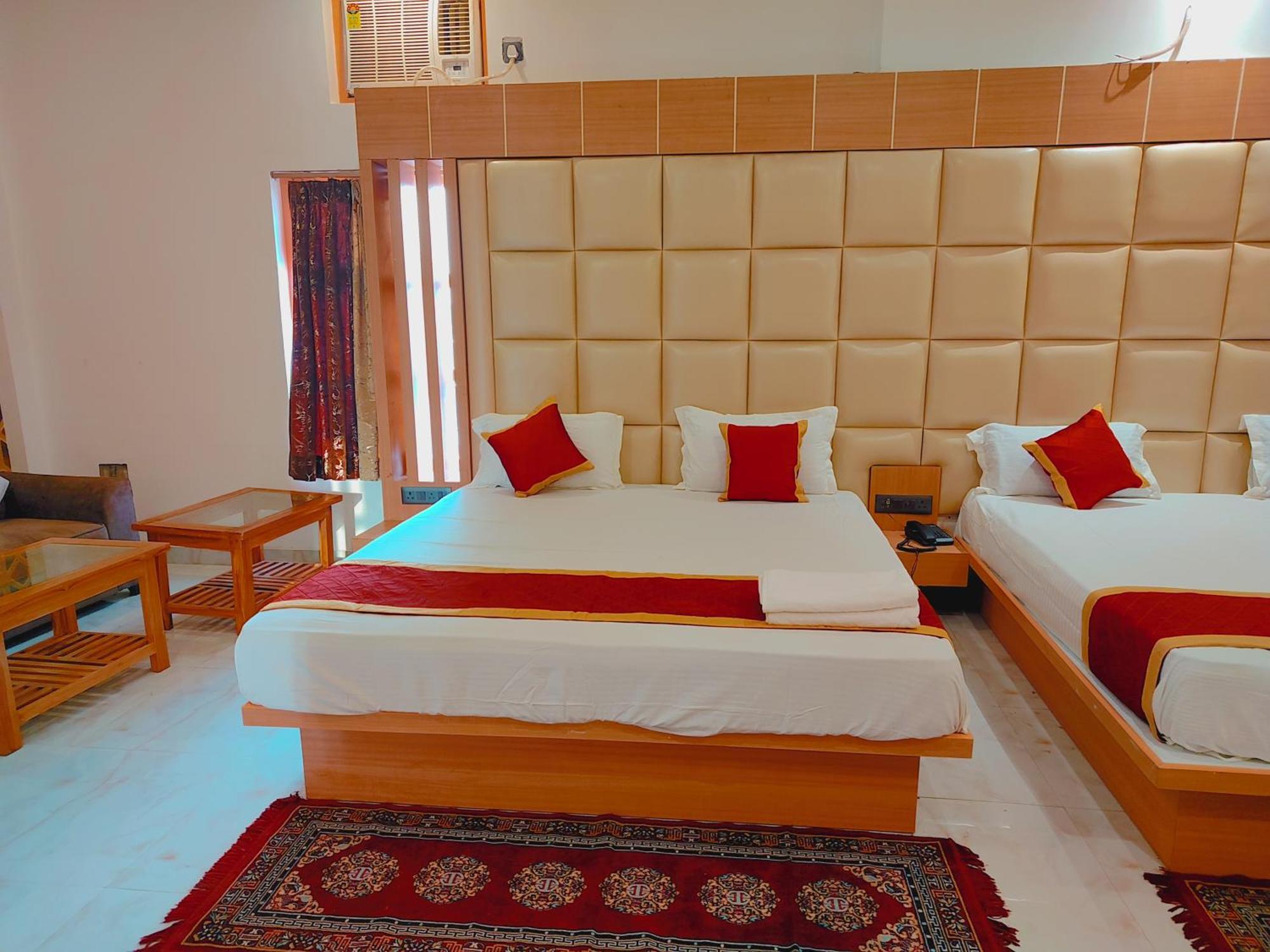 Avadh Sunshine Palace Hotel And Resort Ayodhya Zewnętrze zdjęcie