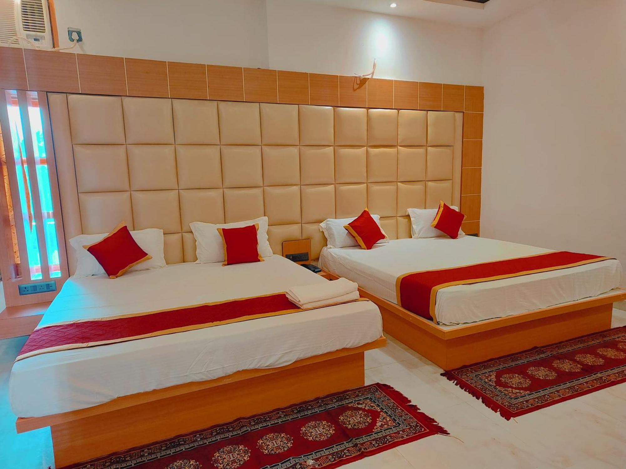 Avadh Sunshine Palace Hotel And Resort Ayodhya Zewnętrze zdjęcie